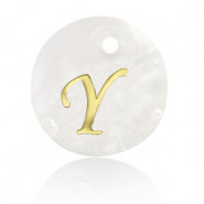 Shell pendant 15mm letter Y Gold-White